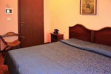 Hotel Amendola Fiera Милан