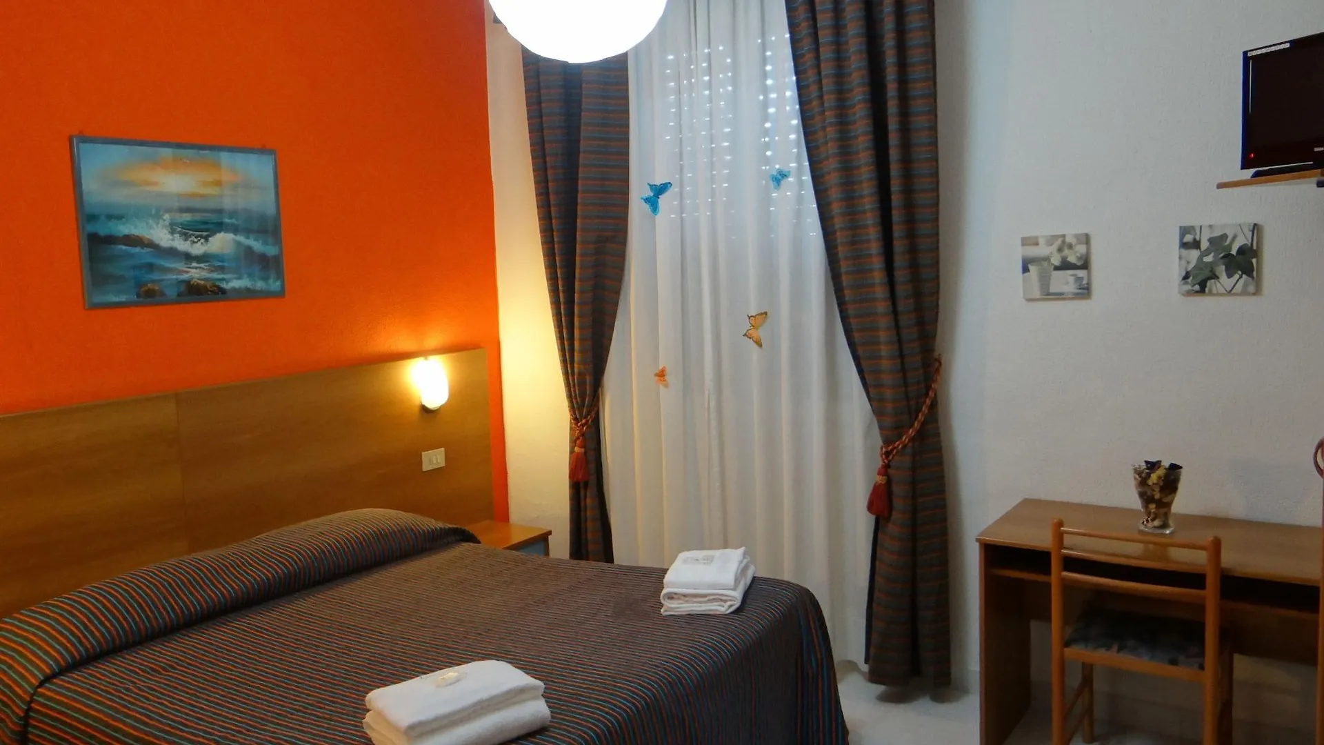 Hotel Amendola Fiera Milán 0*,