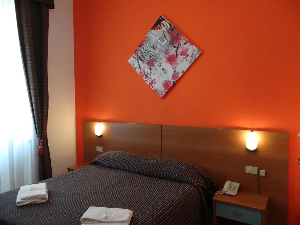Hotel Amendola Fiera Milán Italia